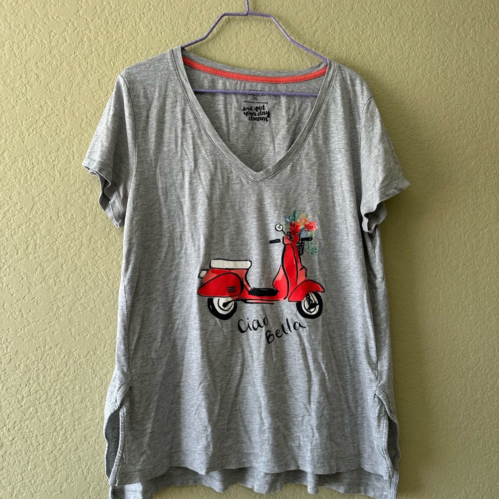 Gilligan & O’Malley Gray “Ciao Bella” Graphic Tee